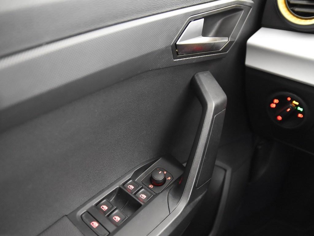 SEAT Ibiza 1.0 TSI S&S Style XM 85 kW (115 CV) - 13