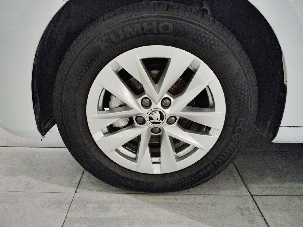 Skoda Fabia 1.0 TSI Selection 70 kW (95 CV) - 7