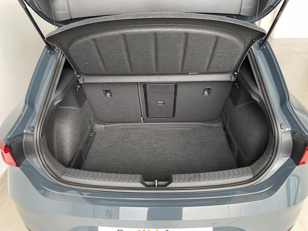 SEAT León 1.5 TSI S&S FR 25 Aniversario 85 kW (116 CV) - 6