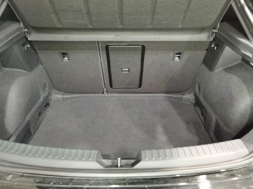 SEAT León 1.5 TSI S&S FR 25 Aniversario 85 kW (116 CV) - 6