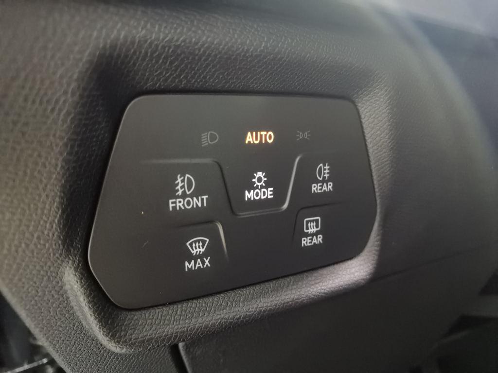 SEAT León 1.5 TSI S&S FR 25 Aniversario 85 kW (116 CV) - 17