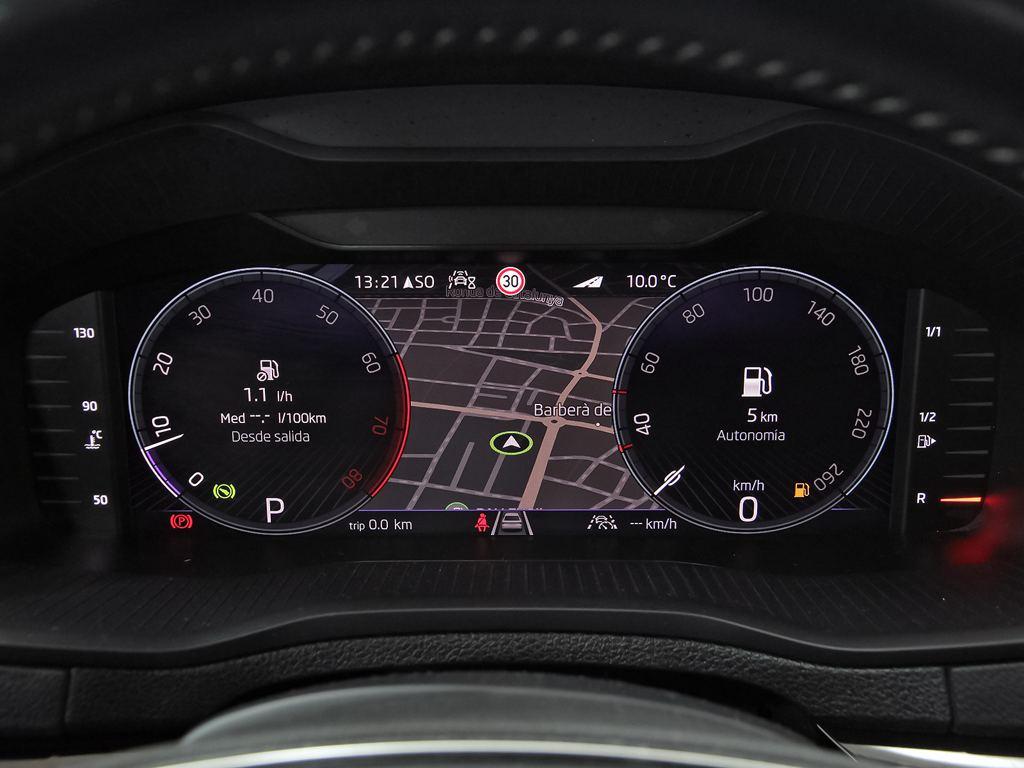 Skoda Karoq 1.5 TSI ACT Sportline DSG 110 kW (150 CV) - 8