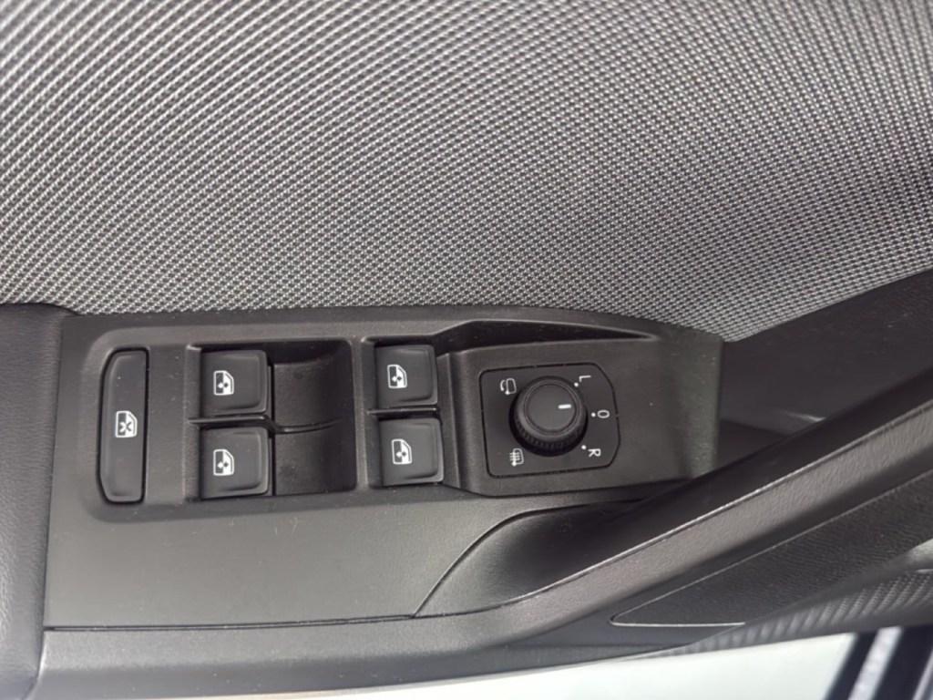 SEAT León 2.0 TDI S&S Style XS 85 kW (115 CV) - 8