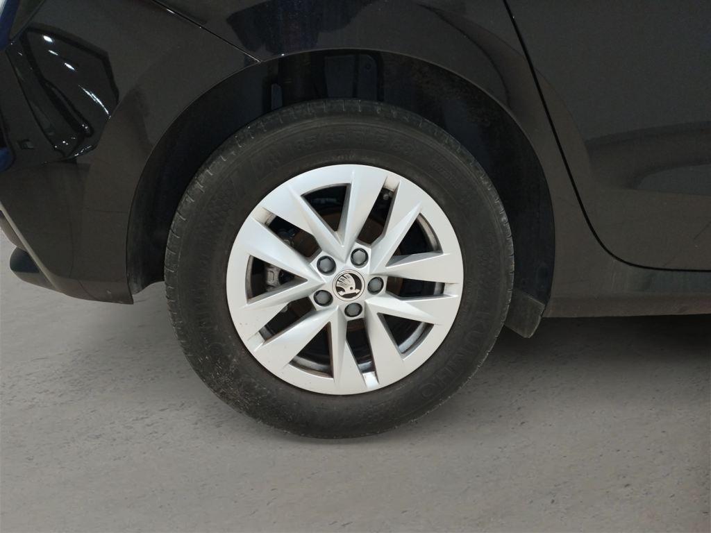 Skoda Fabia 1.0 TSI Selection 70 kW (95 CV) - 7