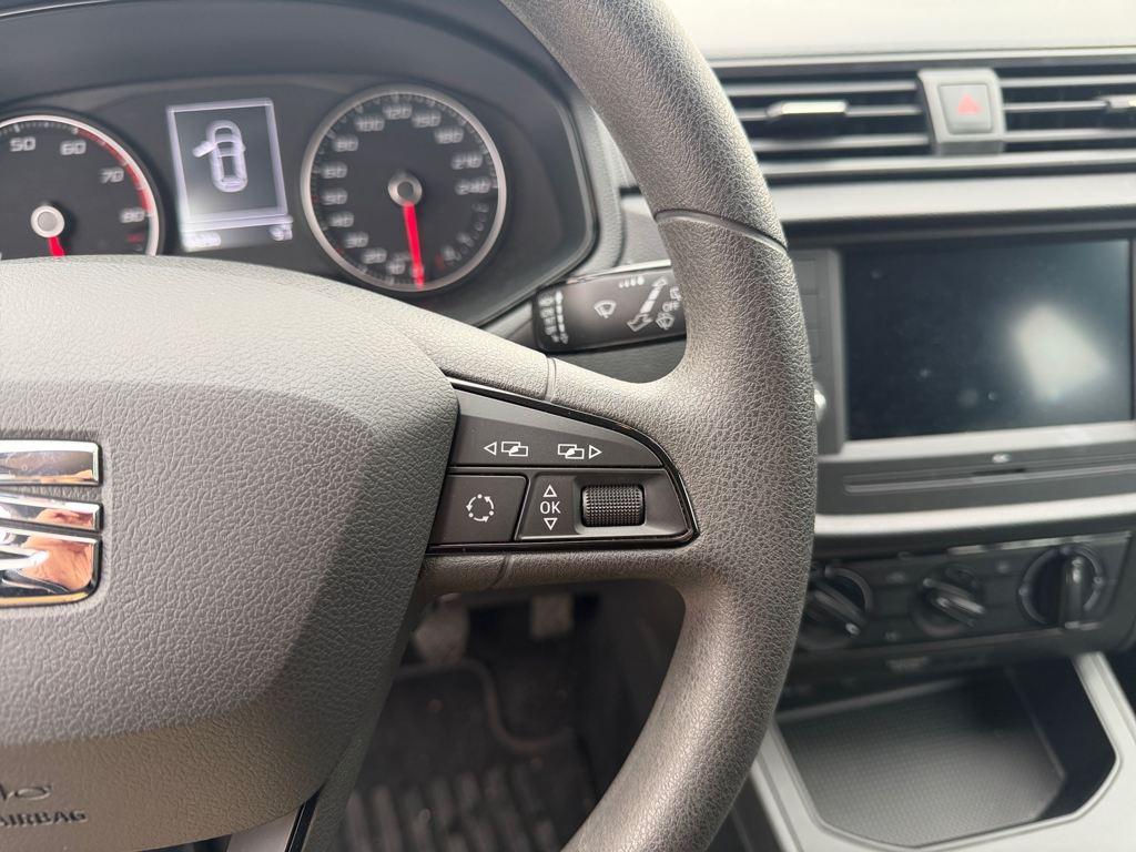 SEAT Ibiza 1.0 MPI Reference 59 kW (80 CV) - 9
