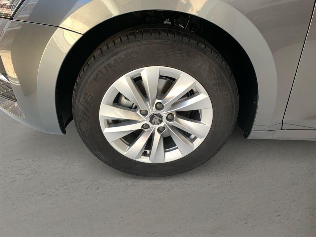 Skoda Octavia 2.0 TDI Selection 85 kW (115 CV) - 7