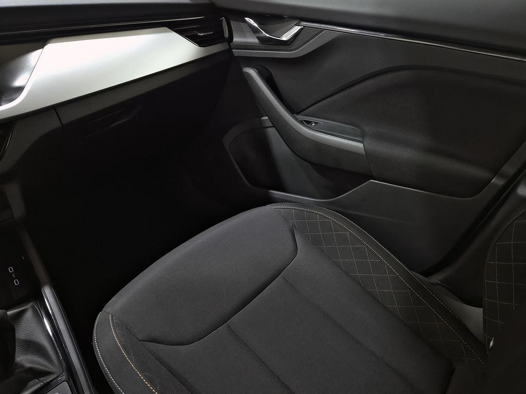 Skoda Kamiq 1.0 TSI Ambition 81 kW (110 CV) - 18