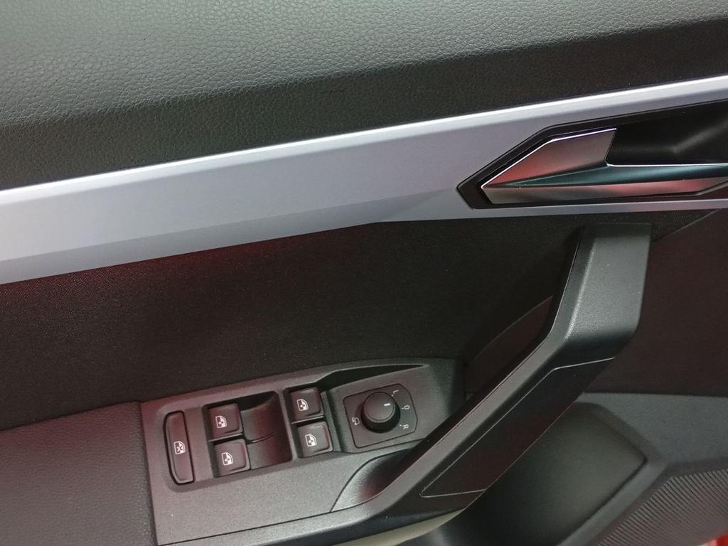 SEAT Ibiza 1.0 TSI FR Salta 85 kW (115 CV) - 11