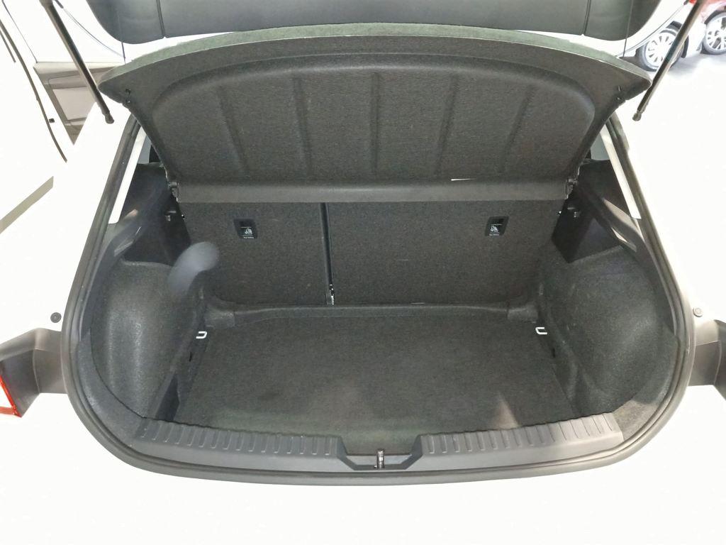 SEAT León 1.5 eTSI S&S Style Special Edition DSG 110 kW (150 CV) - 6