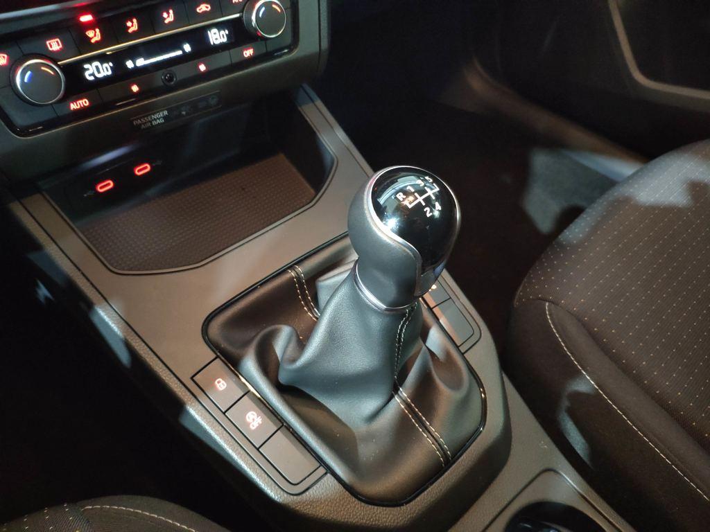 SEAT Ibiza 1.0 MPI Style Salta 59 kW (80 CV) - 16