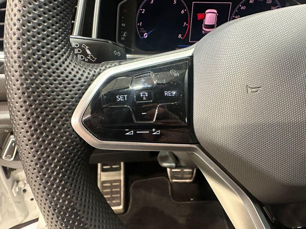 Volkswagen T-Roc R-Line 1.5 TSI 110 kW (150 CV) DSG - 12