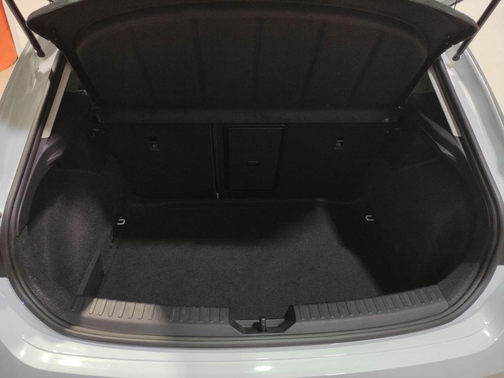 SEAT León 1.5 eTSI S&S Xcellence Go M DSG 110 kW (150 CV) - 6