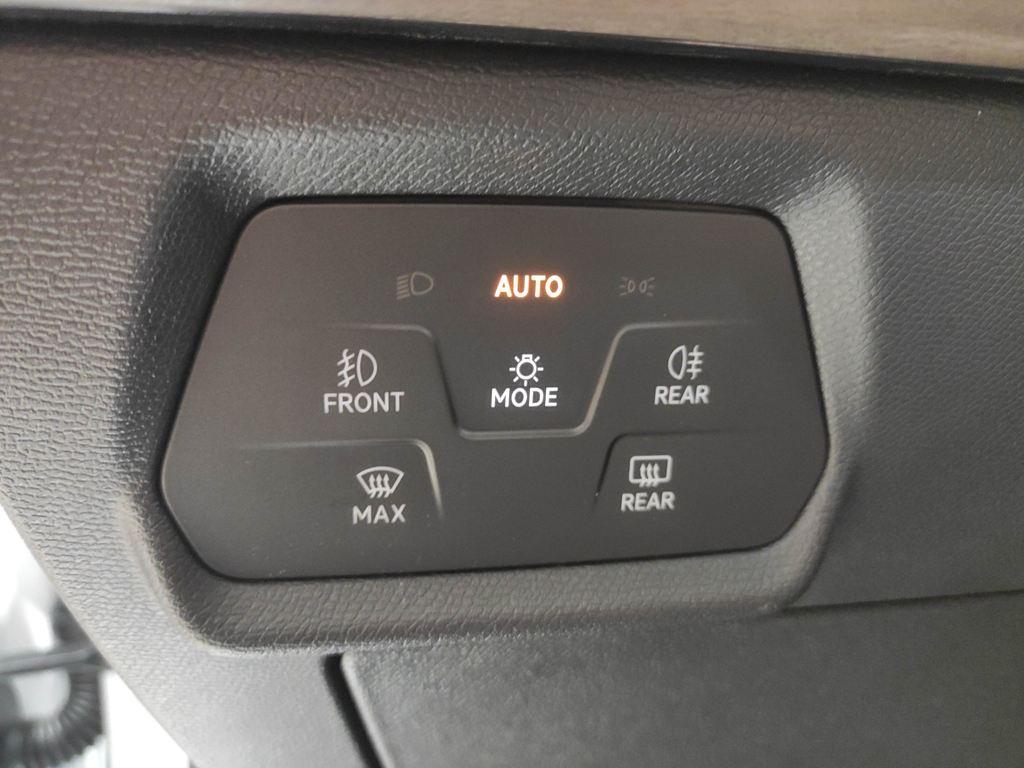 SEAT León 1.5 eTSI S&S Xcellence Go M DSG 110 kW (150 CV) - 9