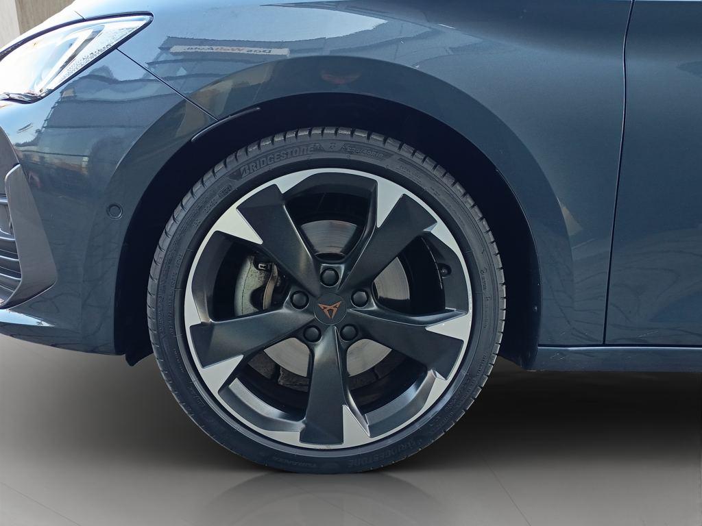 CUPRA Leon Sportstourer 1.5 eTSI DSG 110 kW (150 CV) - 7