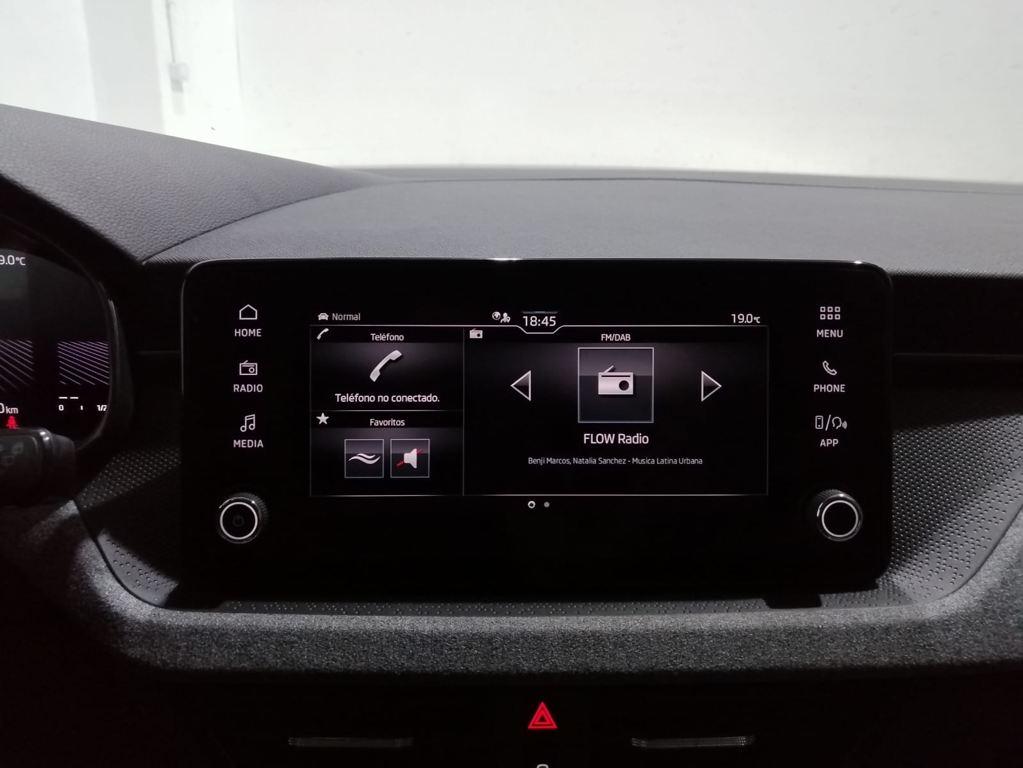 Skoda Kamiq 1.0 TSI Selection DSG 85 kW (115 CV) - 9