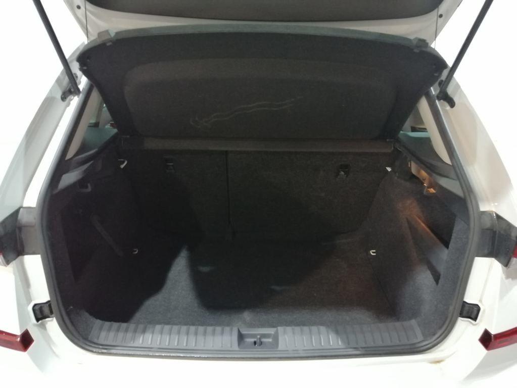 Skoda Kamiq 1.0 TSI Selection DSG 85 kW (115 CV) - 6