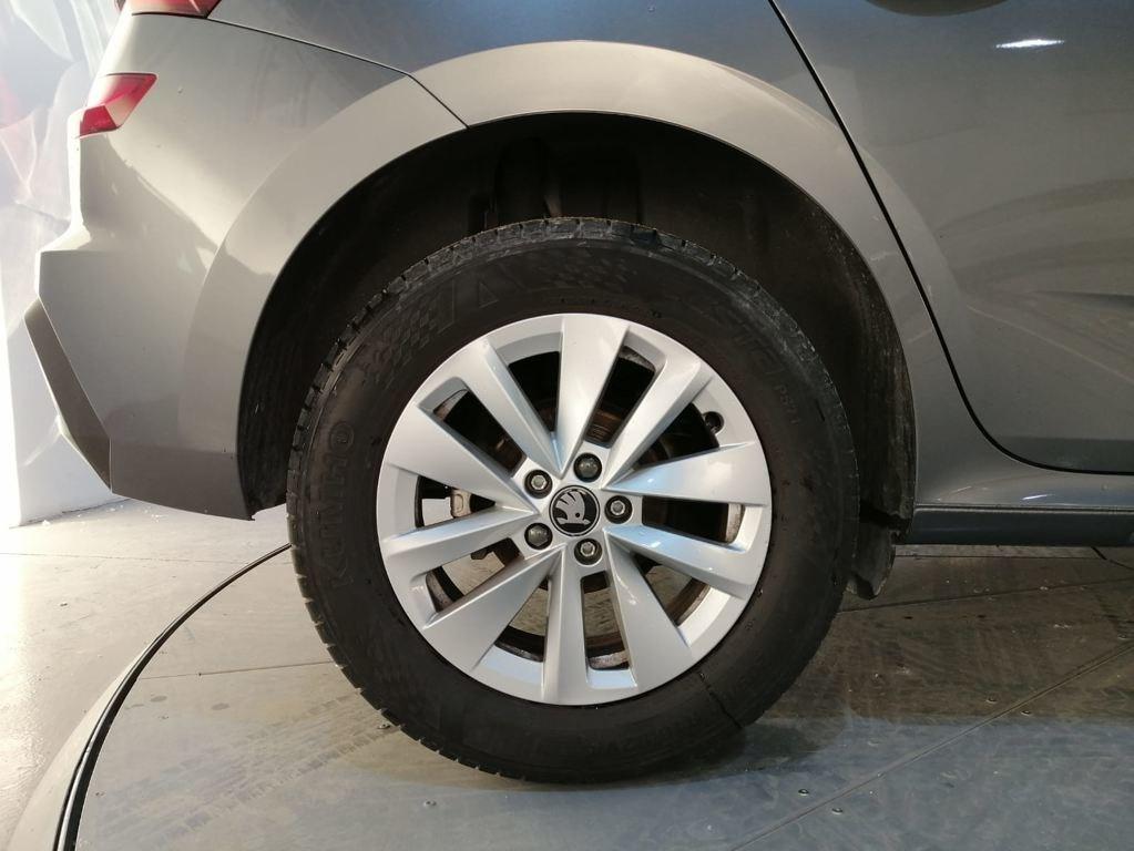 Skoda Kamiq 1.0 TSI Selection DSG 85 kW (115 CV) - 7