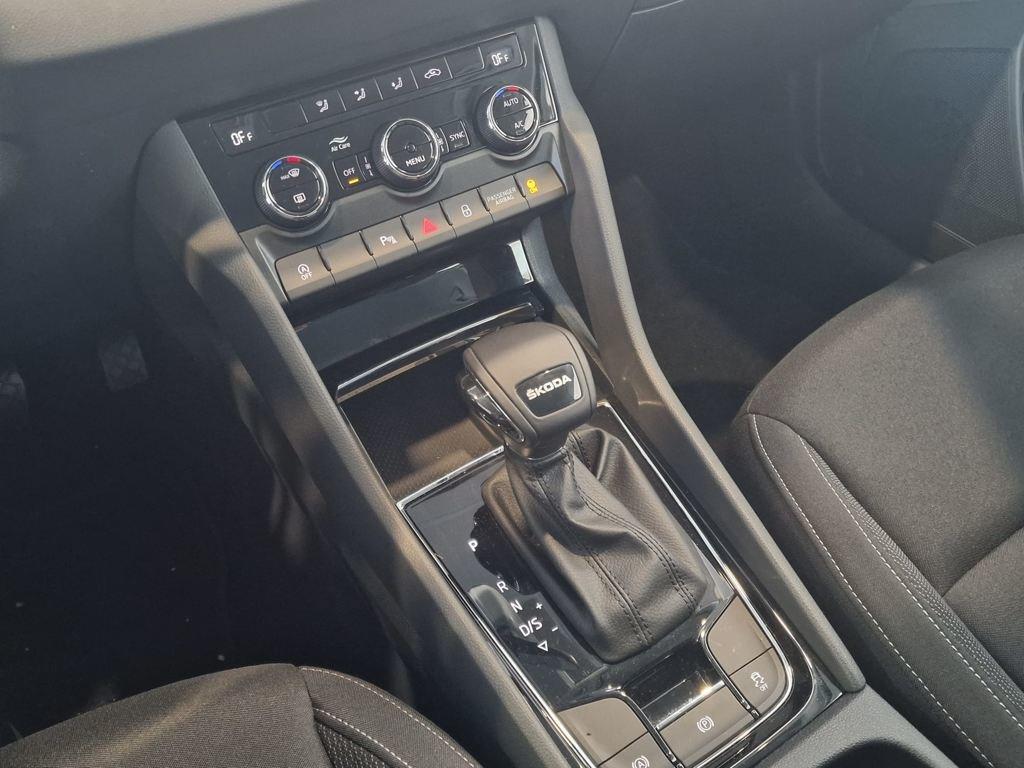 Skoda Karoq 1.5 TSI ACT Selection DSG 110 kW (150 CV) - 11
