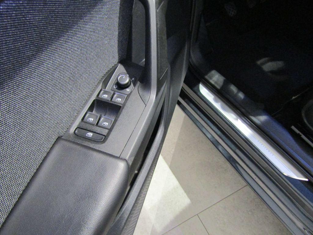 SEAT León 1.5 TSI S&S Xcellence Launch Pack L 96 kW (130 CV) - 11