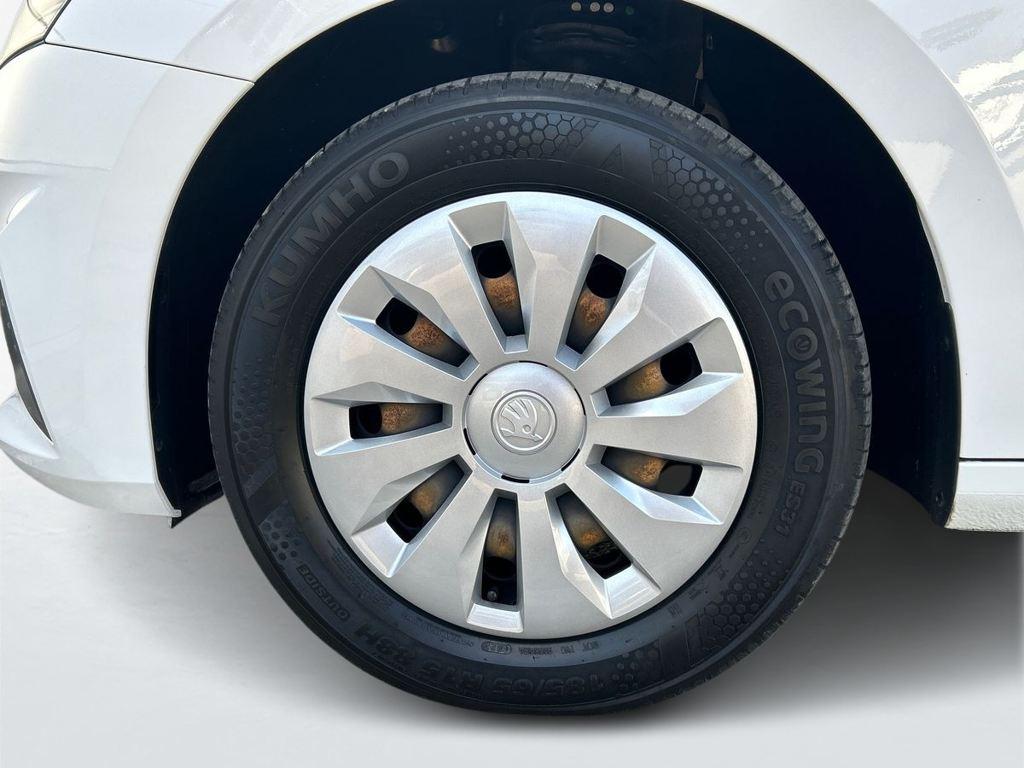 Skoda Fabia 1.0 TSI Active 70 kW (95 CV) - 7