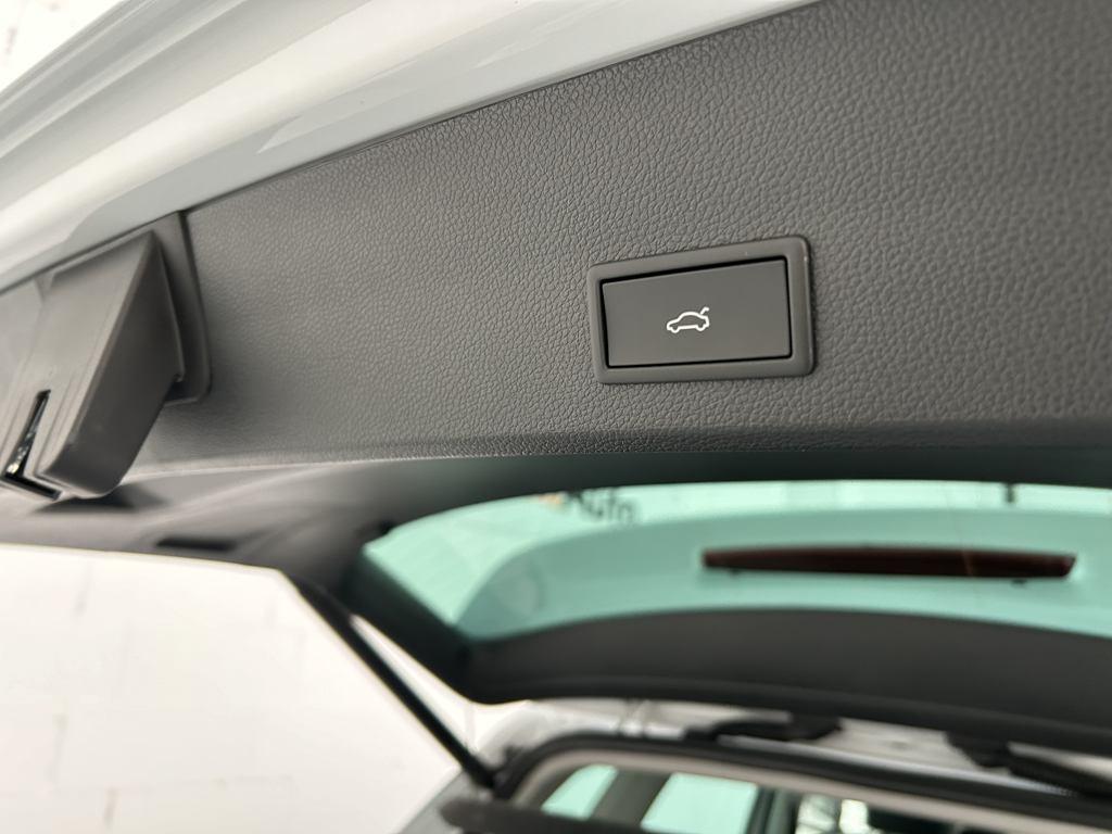 SEAT Ateca 1.5 TSI S&S FR Special Edition 110 kW (150 CV) - 11