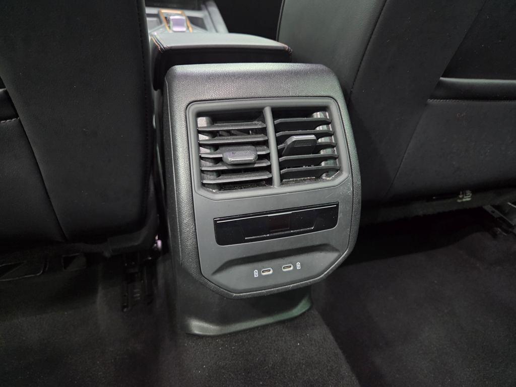 CUPRA Leon Sportstourer 1.5 eTSI DSG 110 kW (150 CV) - 9