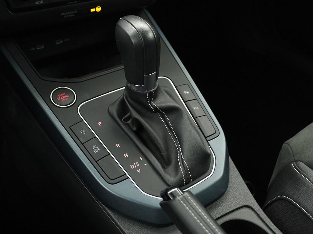 SEAT Arona 1.0 TSI S&S Xperience DSG 85 kW (115 CV) - 9