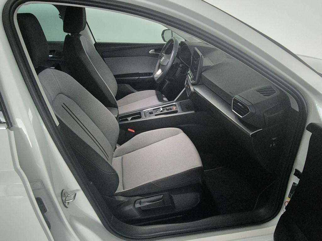 SEAT León 1.5 eTSI Style 25 Aniversario DSG 85 kW (116 CV) - 4