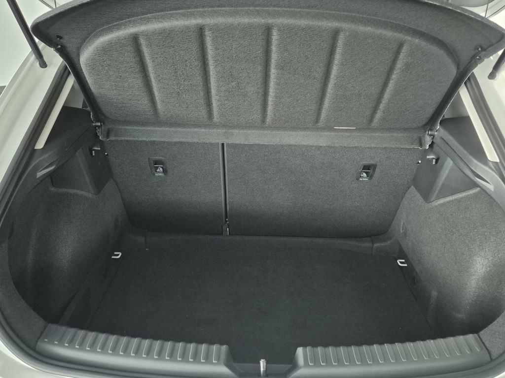 SEAT León 1.5 eTSI Style 25 Aniversario DSG 85 kW (116 CV) - 6
