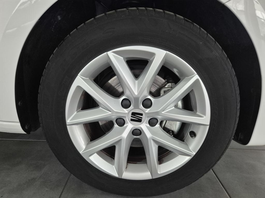 SEAT León 1.5 eTSI Style 25 Aniversario DSG 85 kW (116 CV) - 7