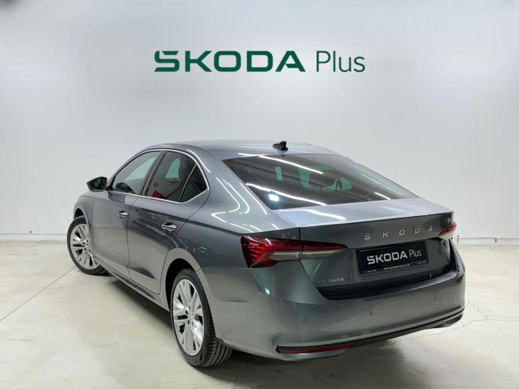 Skoda Octavia 1.5 TSI m-HEV Design DSG 110 kW (150 CV) - 1