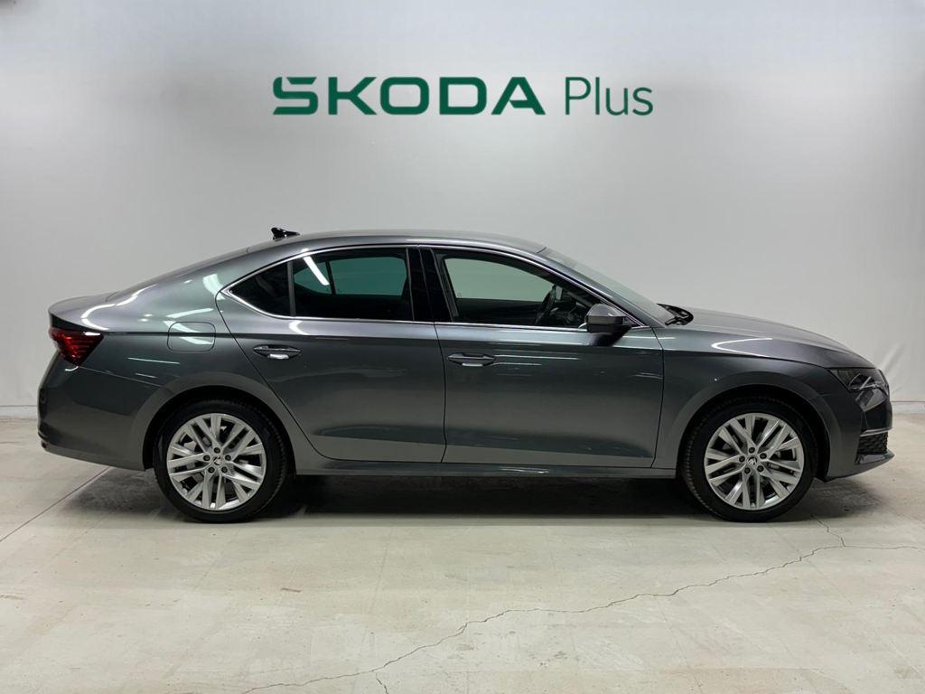 Skoda Octavia 1.5 TSI m-HEV Design DSG 110 kW (150 CV) - 2