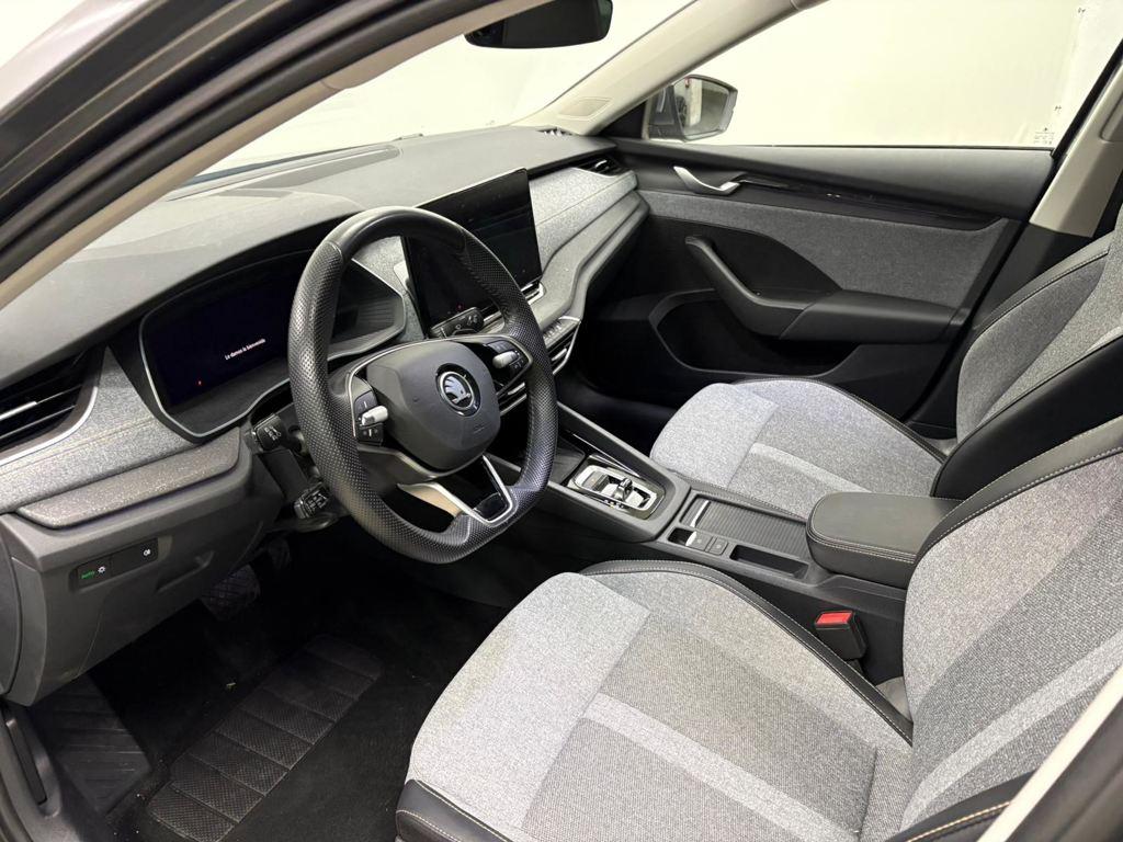 Skoda Octavia 1.5 TSI m-HEV Design DSG 110 kW (150 CV) - 8