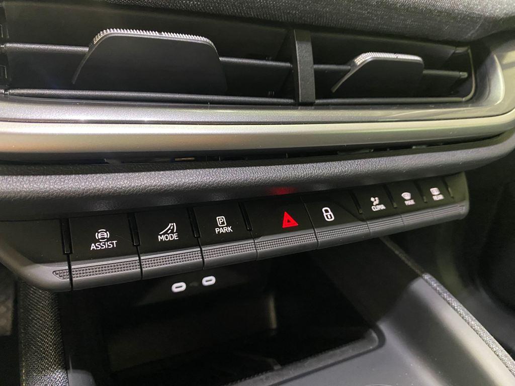 Skoda Elroq 60 63 kWh 150 kW (204 CV) - 14