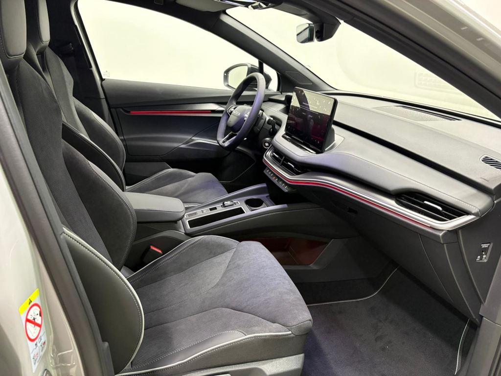 Skoda Elroq Sportline 60 63 kWh 150 kW (204 CV) - 4