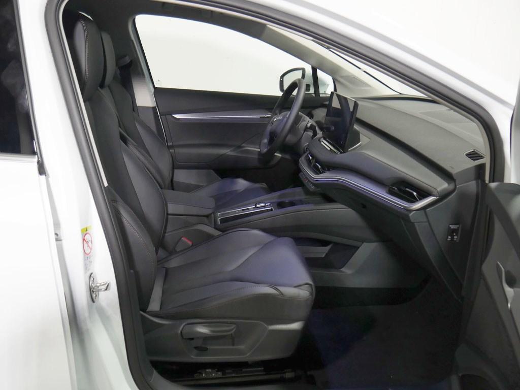 Skoda Elroq 85 82 kWh 210 kW (286 CV) - 4