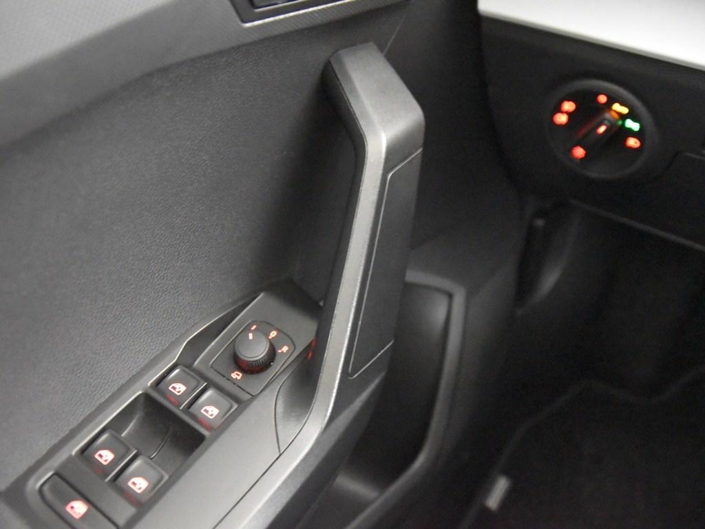 SEAT Arona 1.0 TSI Style Special Edition 85 kW (115 CV) - 16