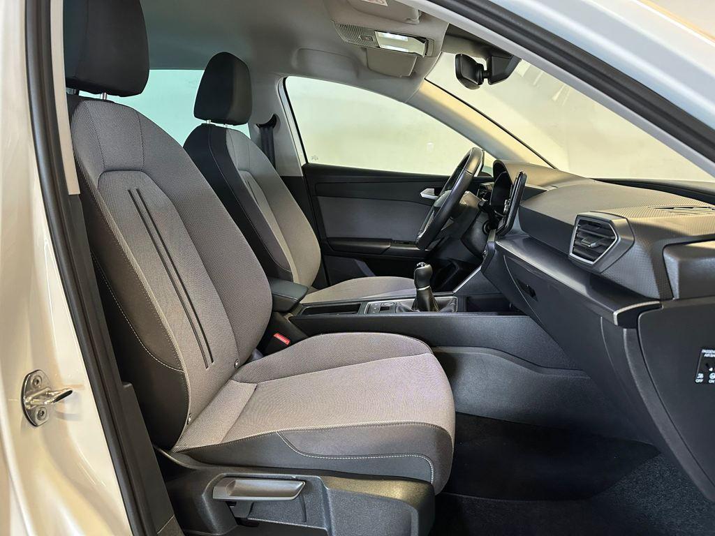 SEAT León 1.5 TSI S&S Style 25 Aniversario 85 kW (116 CV) - 4