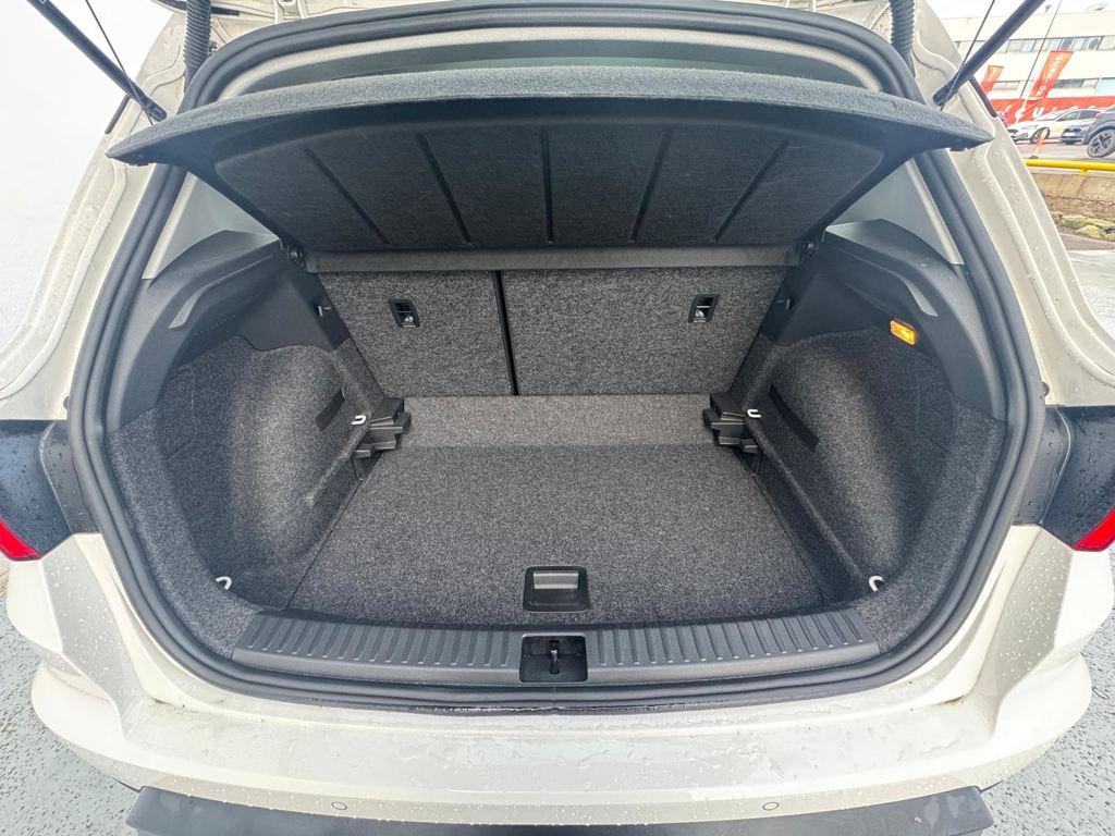 SEAT Arona 1.0 TSI Style Plus 81 kW (110 CV) - 6
