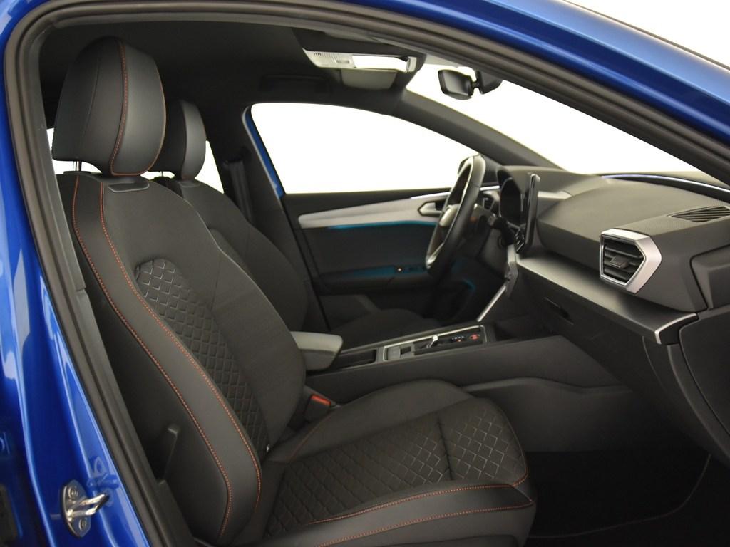 SEAT León 1.0 eTSI S&S FR 25 Aniversario DSG 81 kW (110 CV) - 4