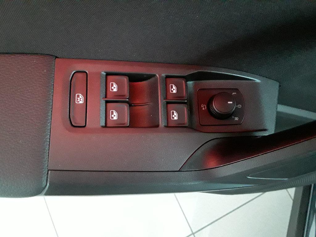 SEAT Arona 1.0 TSI FR XM DSG 85 kW (115 CV) - 13