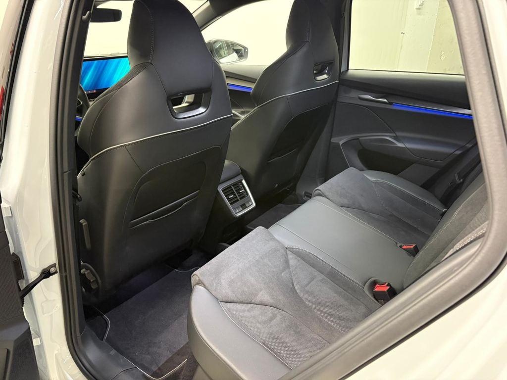 Skoda Elroq Sportline 85 82 kWh 210 kW (286 CV) - 10