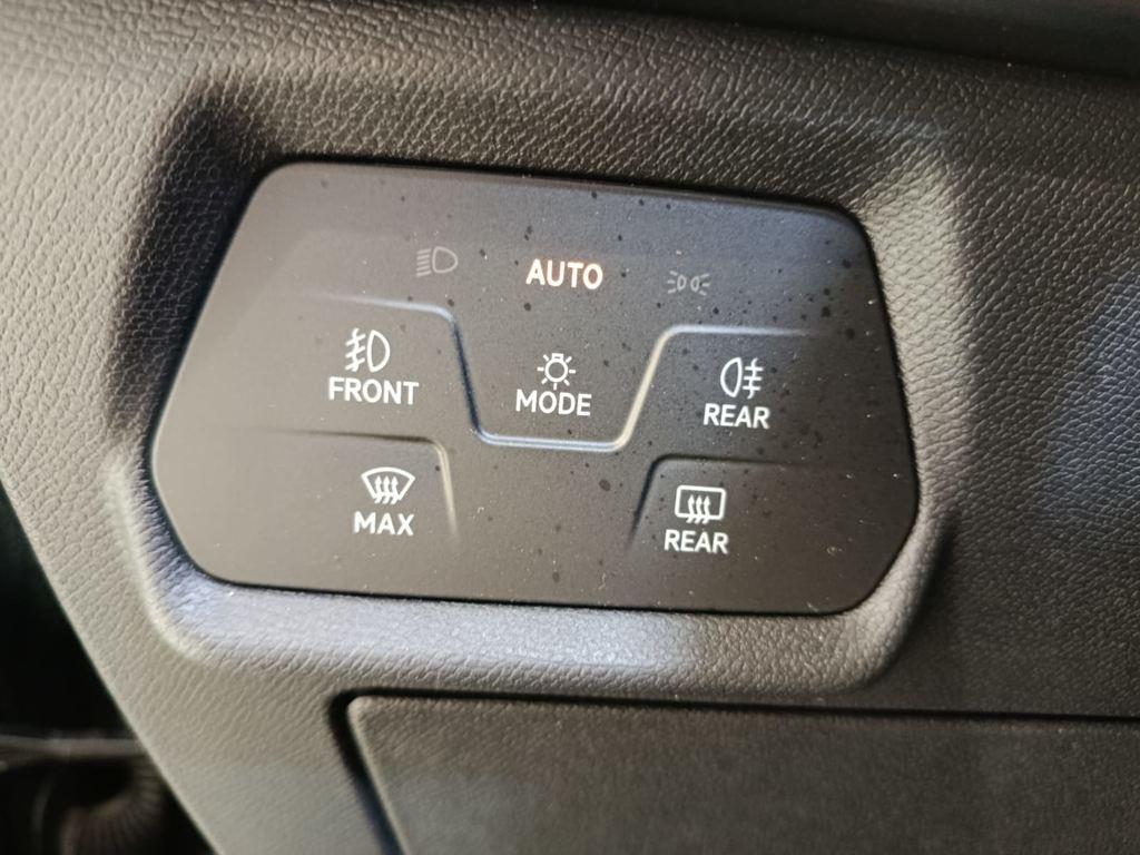 CUPRA Leon Sportstourer 1.5 eTSI Launch Edition DSG 110 kW (150 CV) - 11