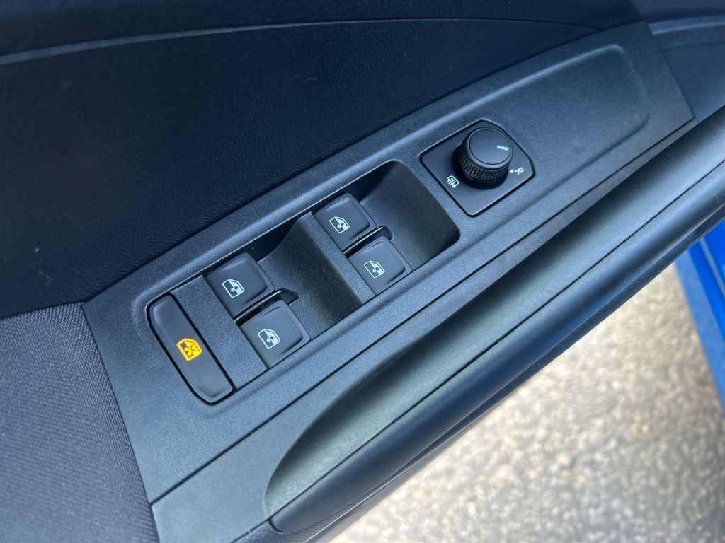 Skoda Fabia 1.0 TSI Selection 70 kW (95 CV) - 12