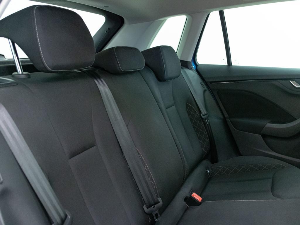 Skoda Kamiq 1.0 TSI Ambition 81 kW (110 CV) - 5