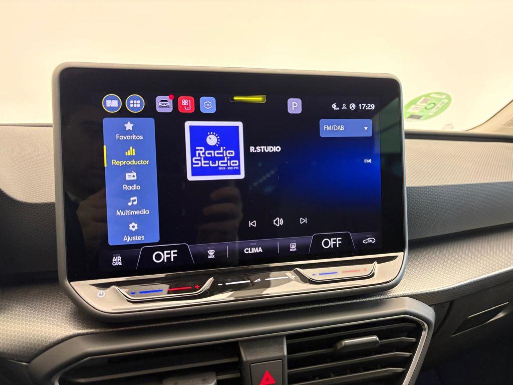 SEAT León 1.5 TSI S&S Style 25 Aniversario 85 kW (116 CV) - 9