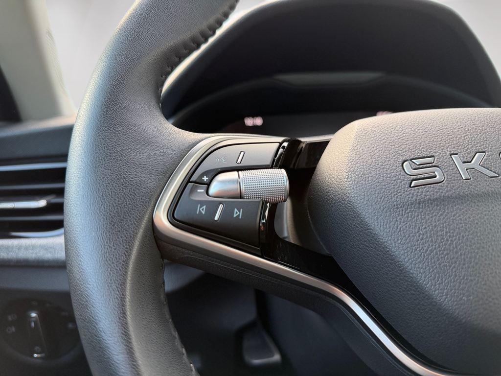 Skoda Kamiq 1.0 TSI Selection DSG 85 kW (115 CV) - 8