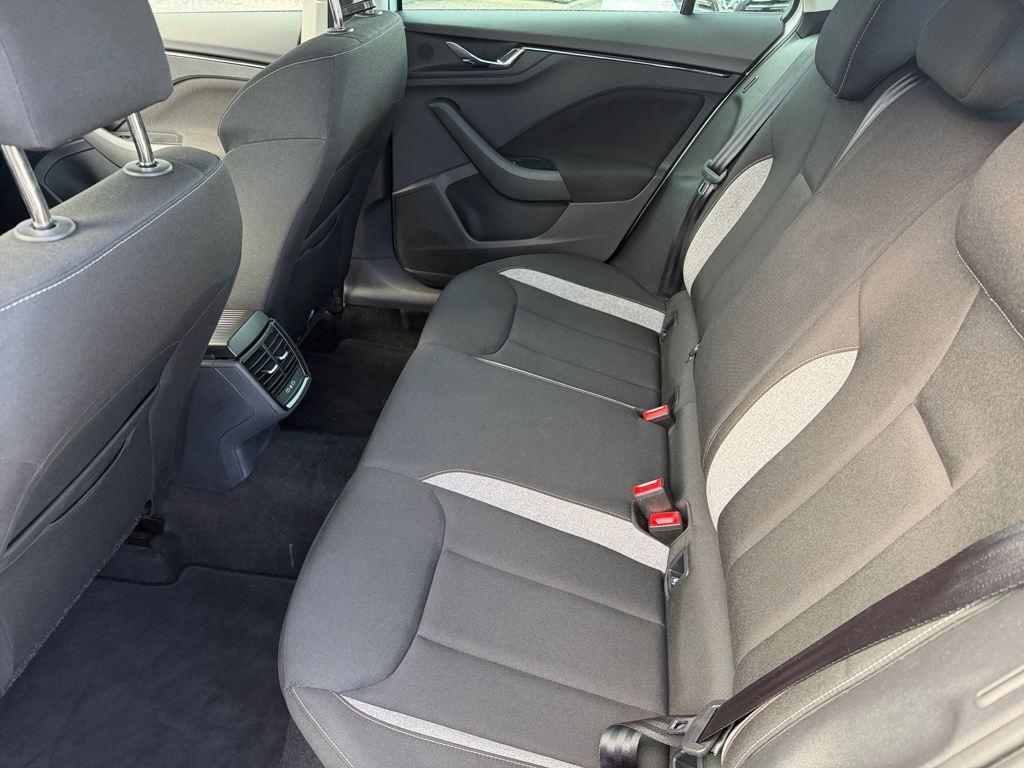 Skoda Kamiq 1.0 TSI Selection DSG 85 kW (115 CV) - 14