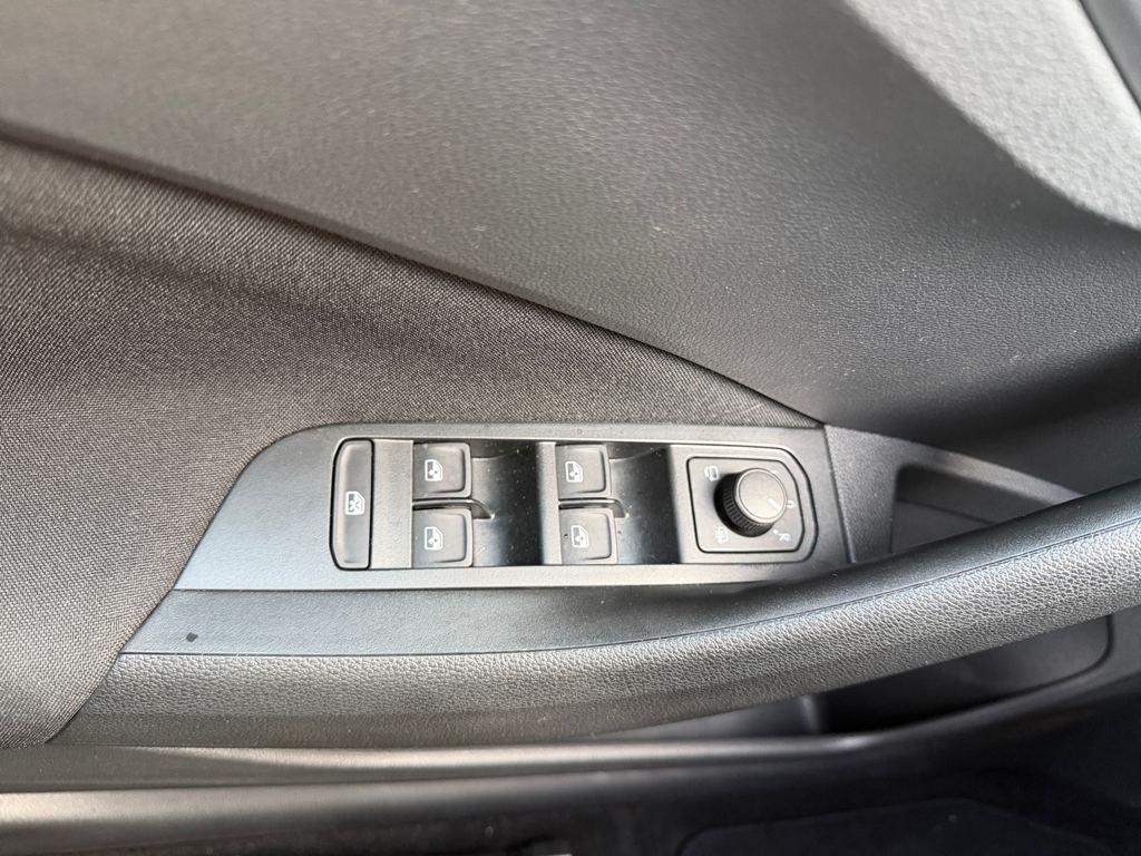 Skoda Kamiq 1.0 TSI Selection DSG 85 kW (115 CV) - 17