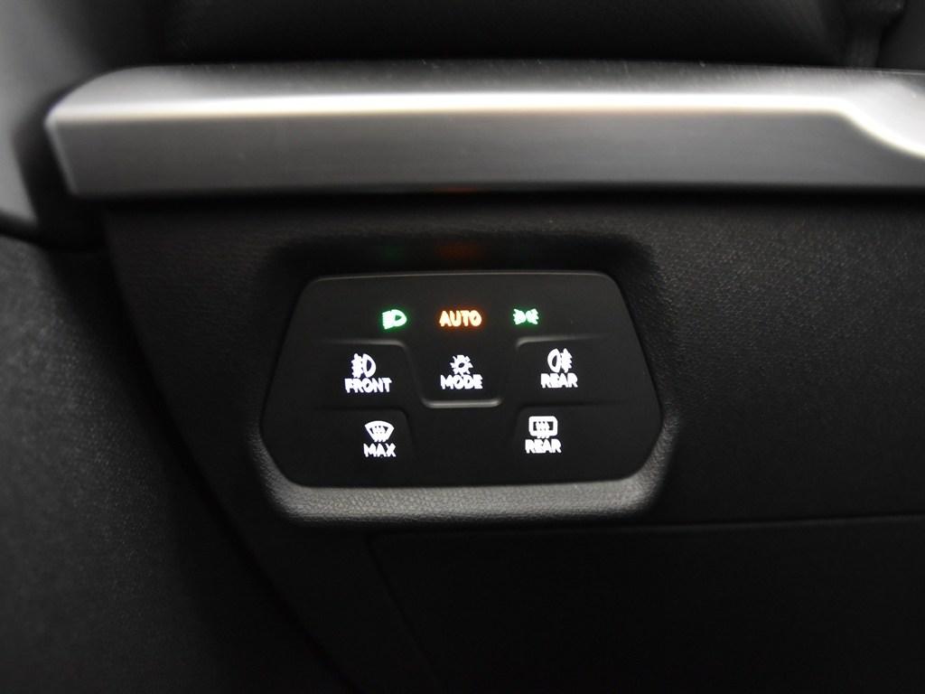 SEAT León 1.5 TSI S&S FR Launch Pack L 110 kW (150 CV) - 17